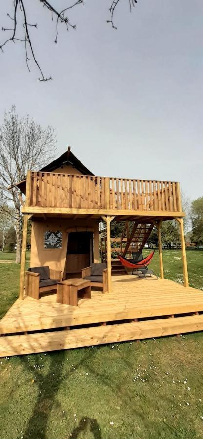 Tente Cabane Du Camping Hautoreille Bannes  Exterior photo